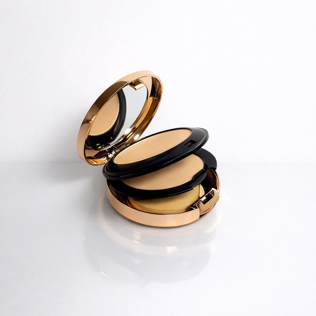 Pabilla Luxury Compact Powder texture